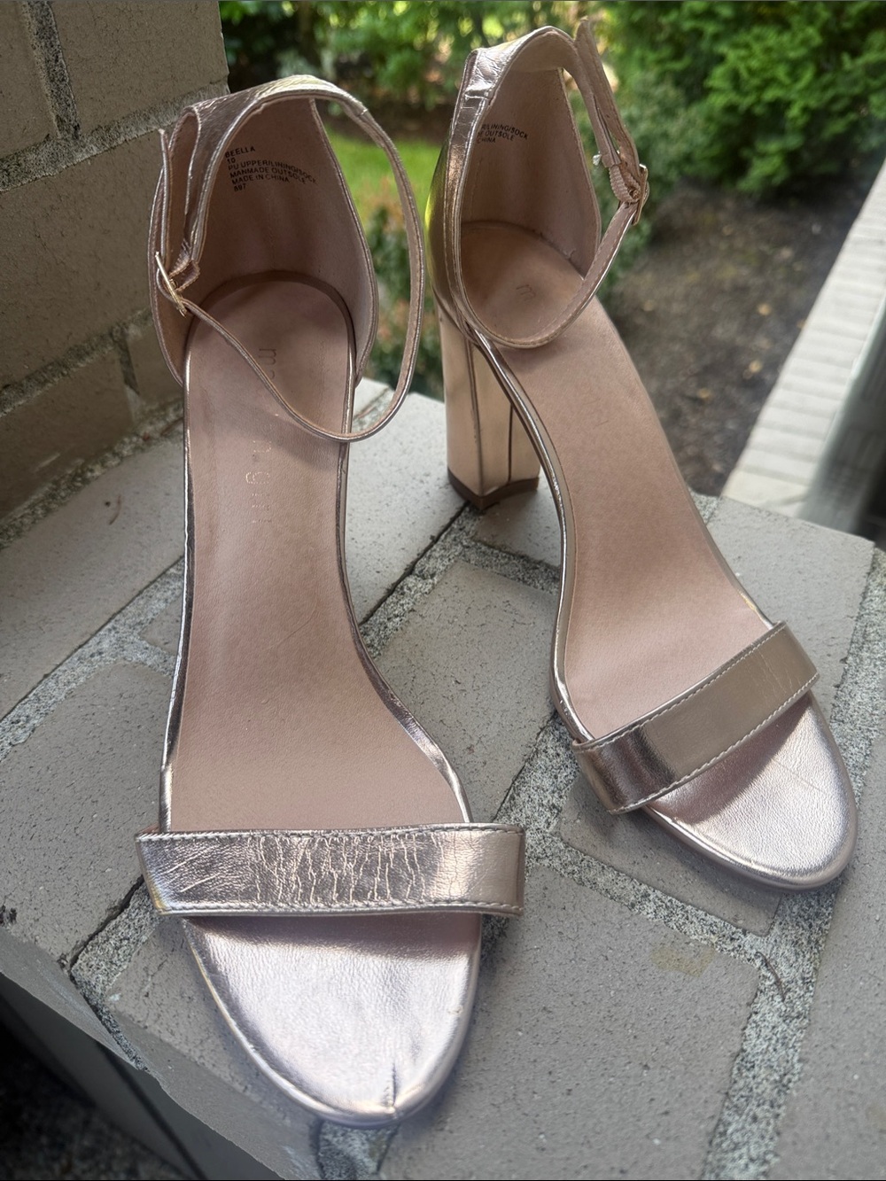 Madden Girl Women's Metallic Rose Gold Block Heel Sandals with Ankle Strap 10